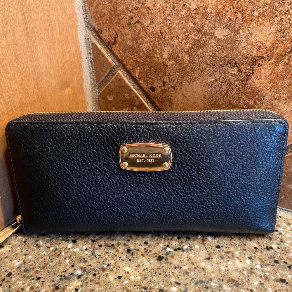 Michael Kors wallet